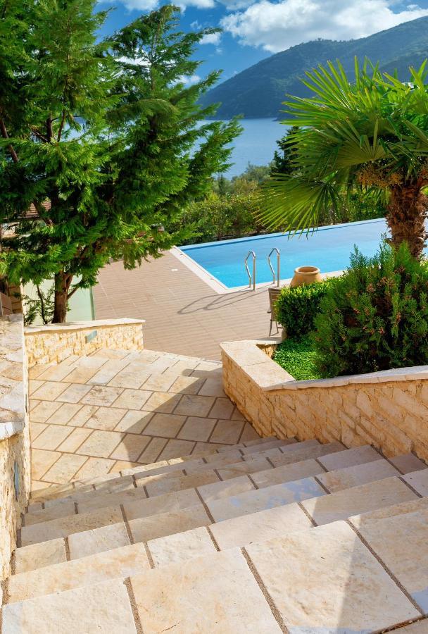 Ionian Diamond Villas Mikros Gialos Exterior photo