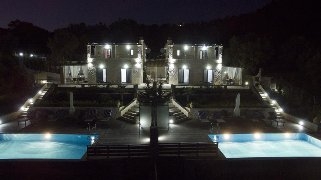 Ionian Diamond Villas Mikros Gialos Exterior photo